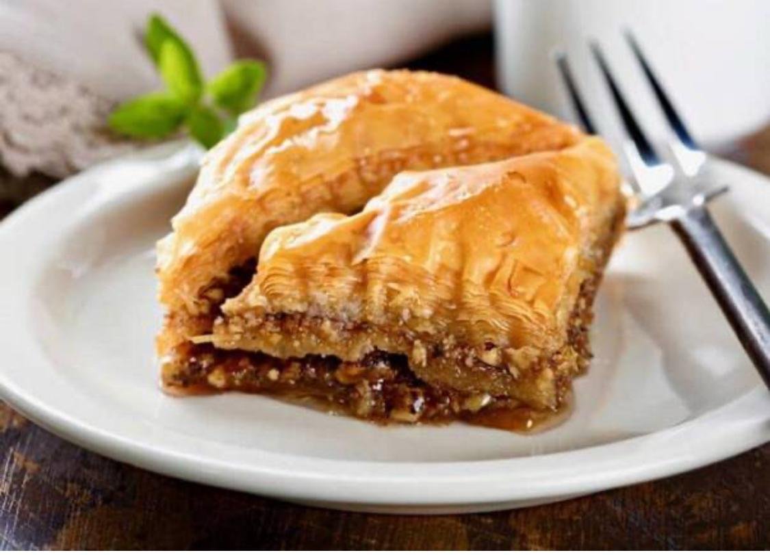 Baklava (Pistachio & Cashew)