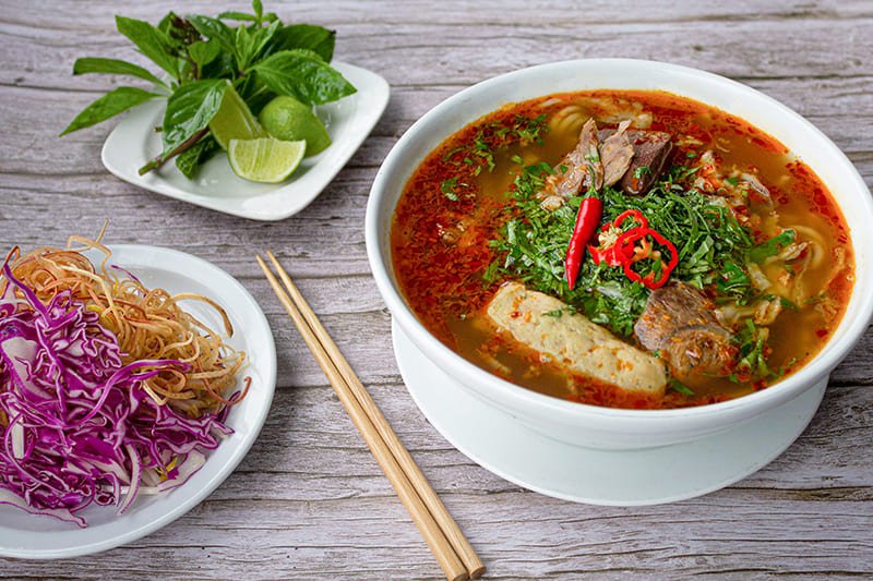 BÚN BÒ HUẾ (Spicy) Hue Style Beef, Pork & Blood Pudding With Vermicelli Soup